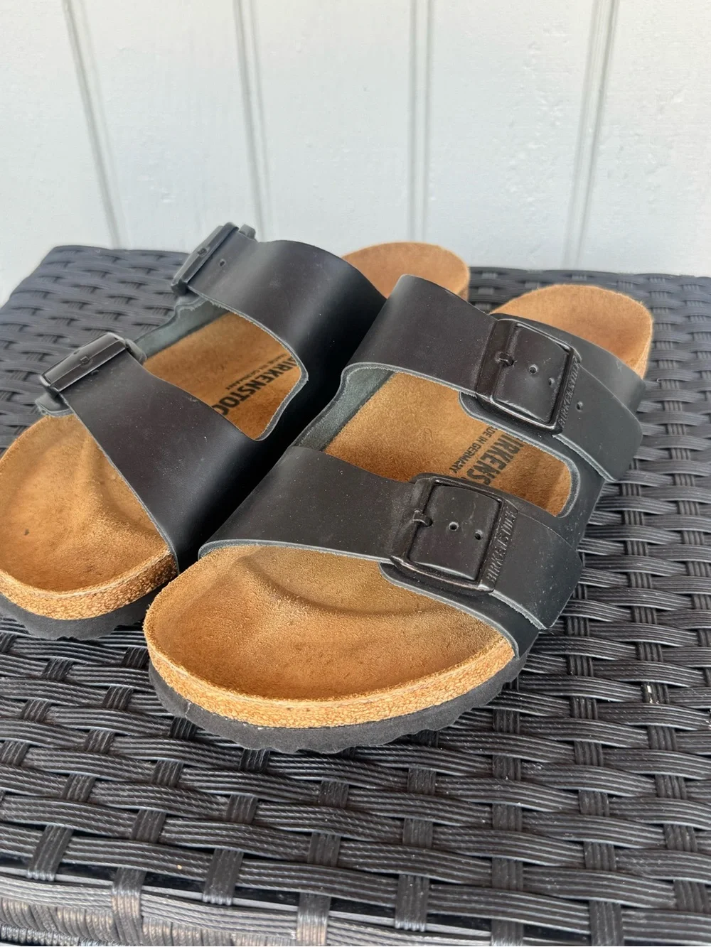 Birkenstock Arizona Slide Sandals - Black size 41 men’s